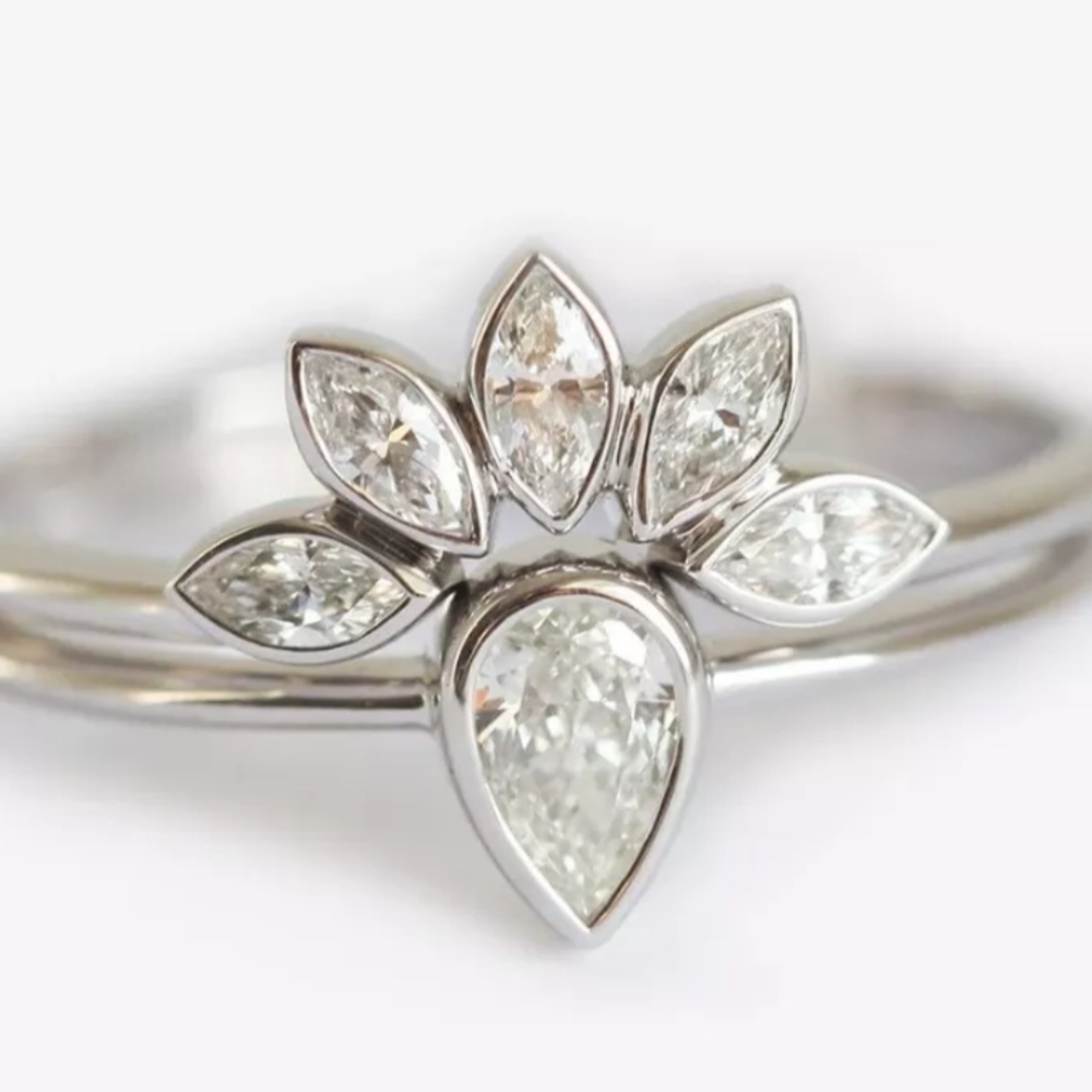 White Rhodium Drop ring set sz  6 1/2